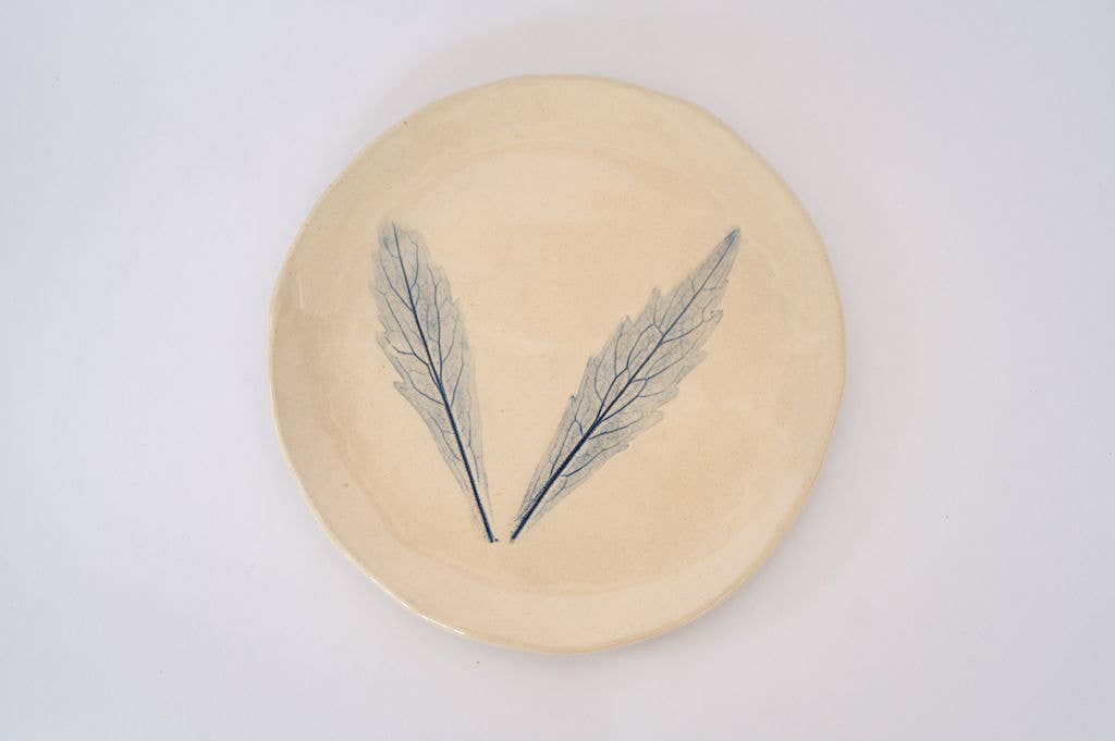 Handmade Dessert Plate from Portugal – Hand Painted Floral Ceramic | Artisanal Stoneware