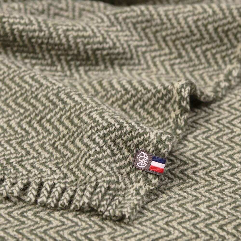 VANNES - Throw Blanket - Plaid 100% recycled material