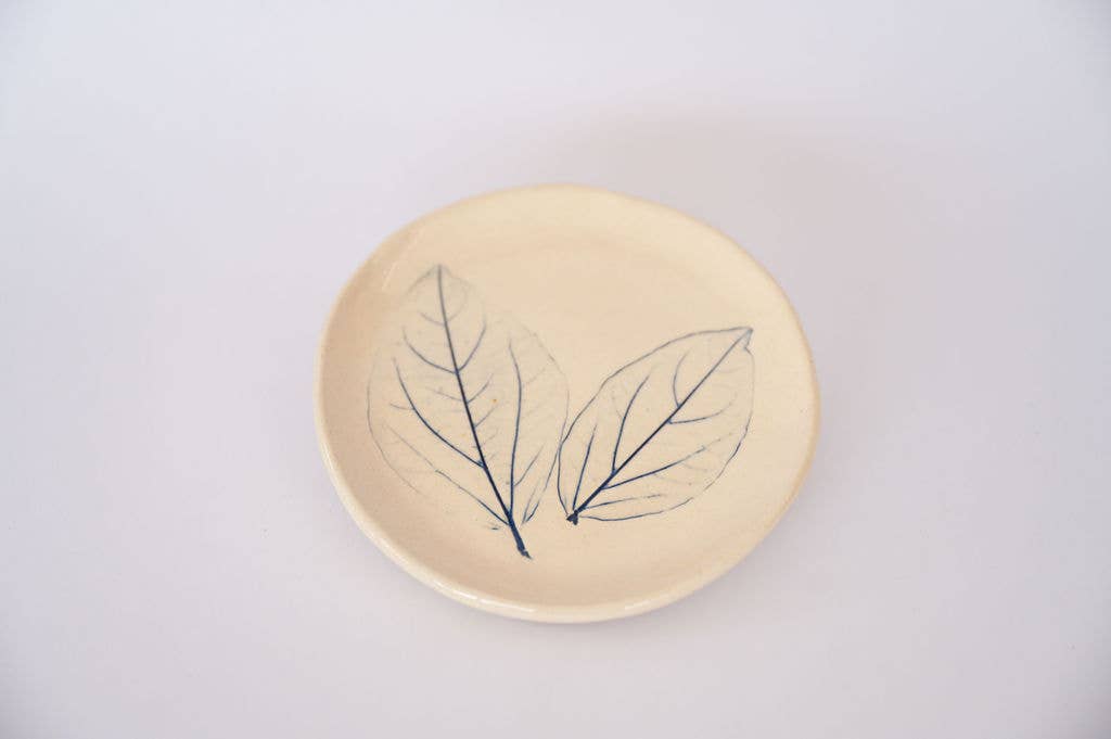 Handmade Bread Plate from Portugal – Hand Painted Floral Ceramic | Artisanal Stoneware