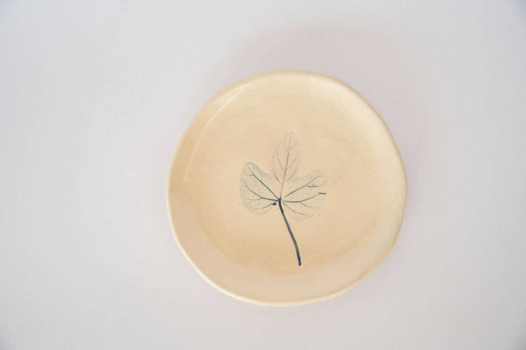 Handmade Bread Plate from Portugal – Hand Painted Floral Ceramic | Artisanal Stoneware